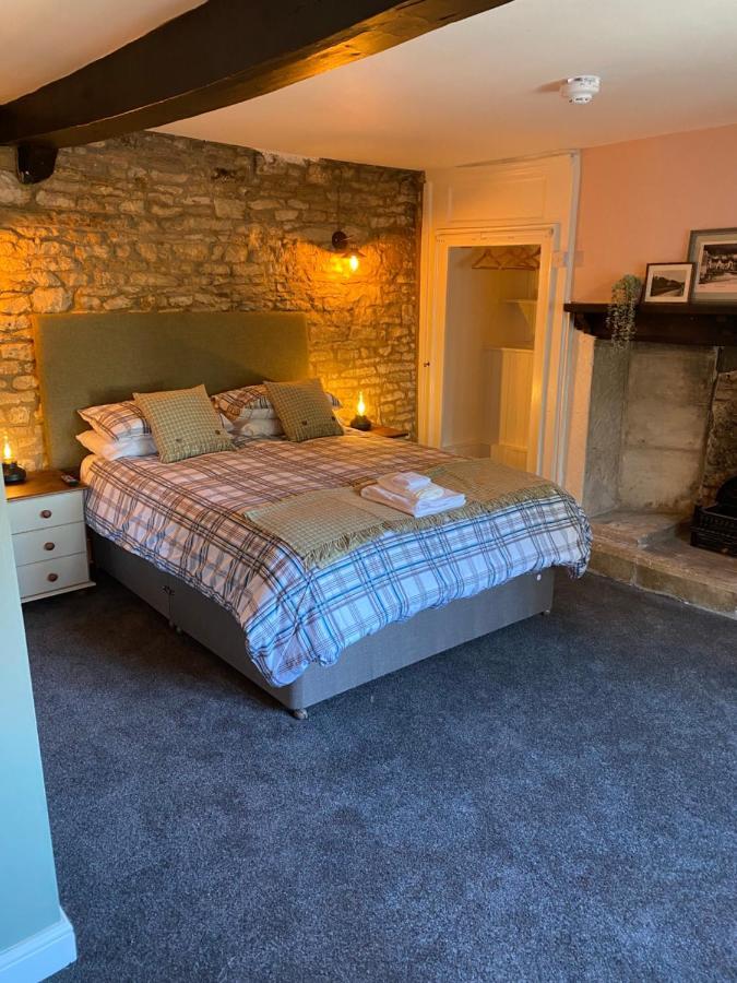 Bear Inn - Bisley Bisley  Exterior foto