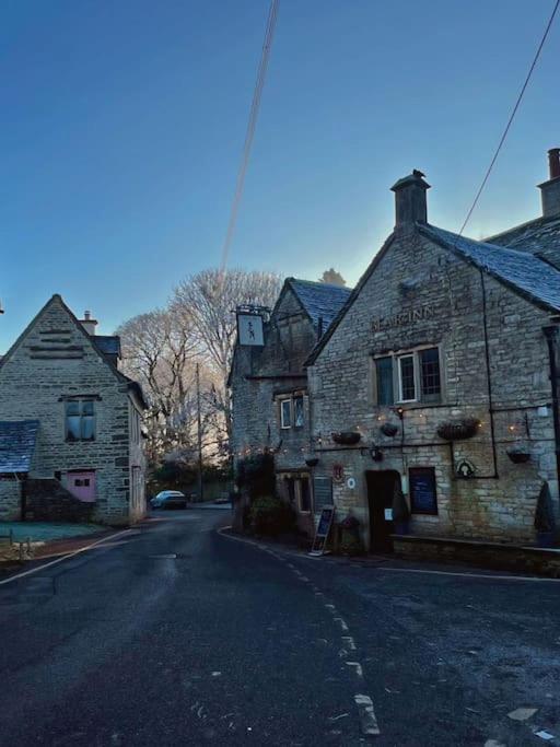 Bear Inn - Bisley Bisley  Exterior foto