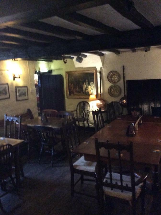 Bear Inn - Bisley Bisley  Exterior foto