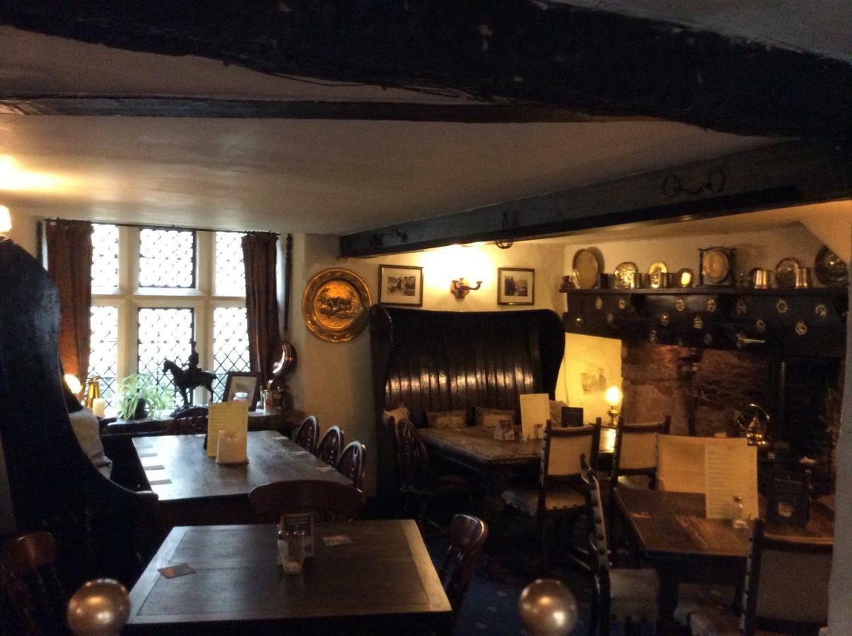 Bear Inn - Bisley Bisley  Exterior foto